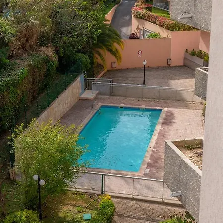 Riviera Française 50m De La Plage, Avec Piscine *
