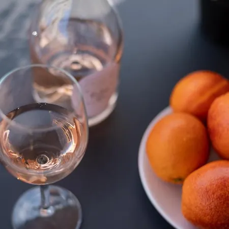 4 Pers à 50m De La Plage, Avec Piscine Appartement